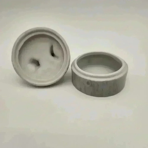 Sweet 4 1/2" Tall Ceramic Bird On Branch With‎ Flower Trinket Box Price Products - Picture 6 of 7